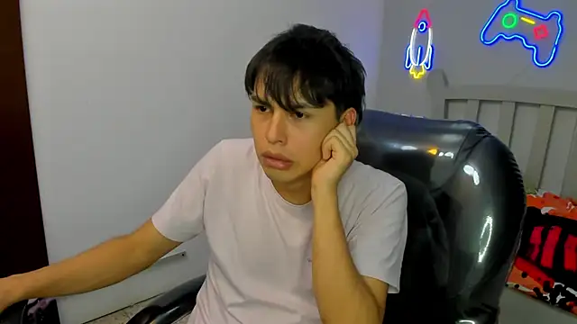 stiwentwink (M twink) - MASTURBACIÓN X 5 MIN