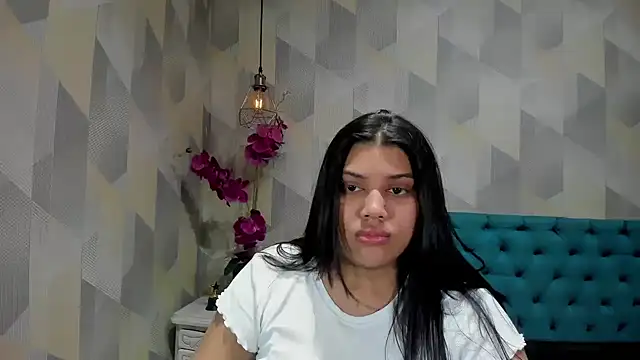 LindaBreeS webcam