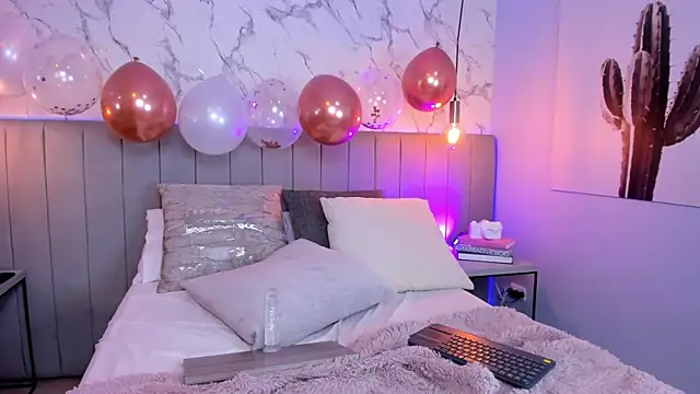 Karlla_Brown webcam