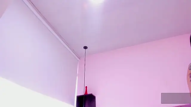 violet_myerrs webcam