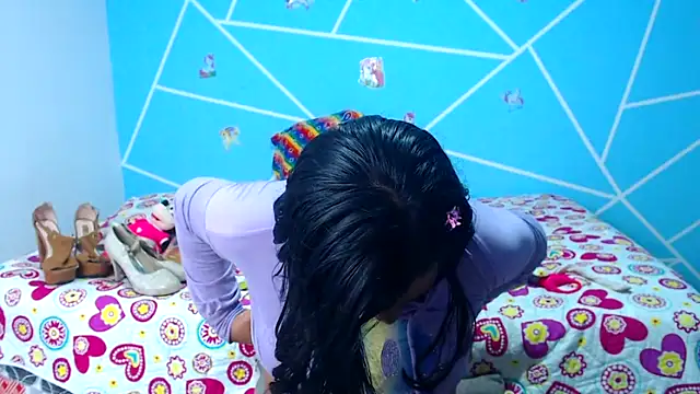 EmilyTsSweet webcam