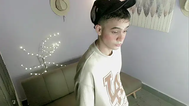 zacariasss_ webcam