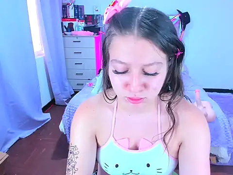 Luna_Analya webcam