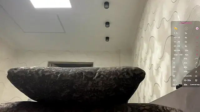 CharlynDini webcam