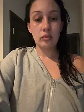 lonelylexxxie