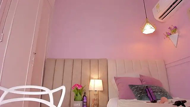 _lucia_18 webcam