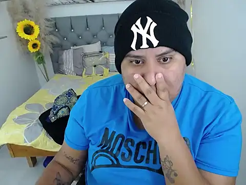 hotlesby_valery webcam