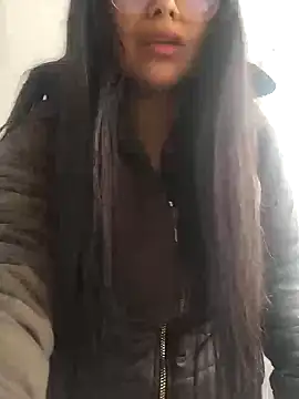 --MiaKhalifa-- webcam
