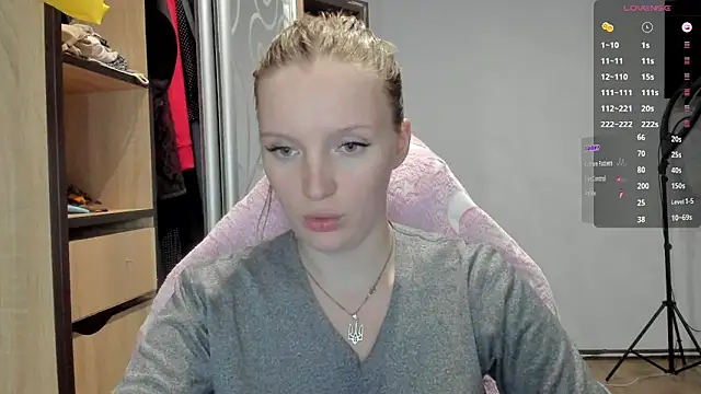 Mary_Blu webcam