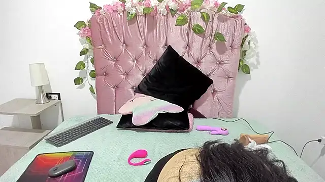 ivy_moon05 webcam