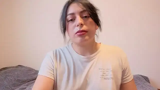 MiaKimky webcam