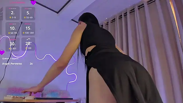 alahia_sweet webcam