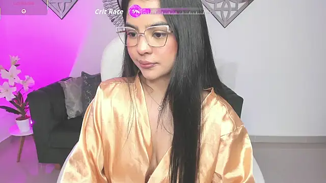 Layla_Breezee webcam
