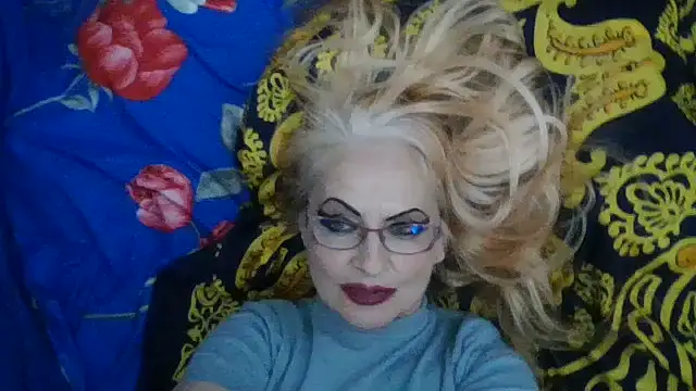 CarlyTreat webcam