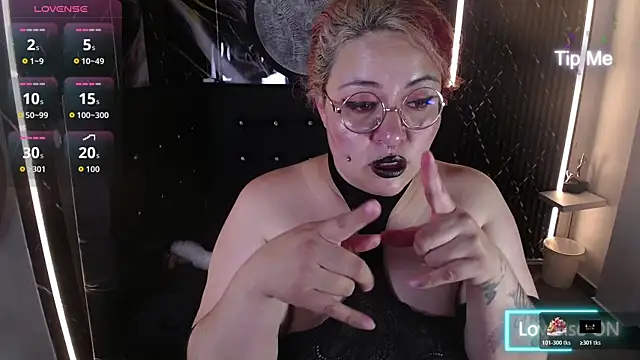 Bruja__Scarlata webcam