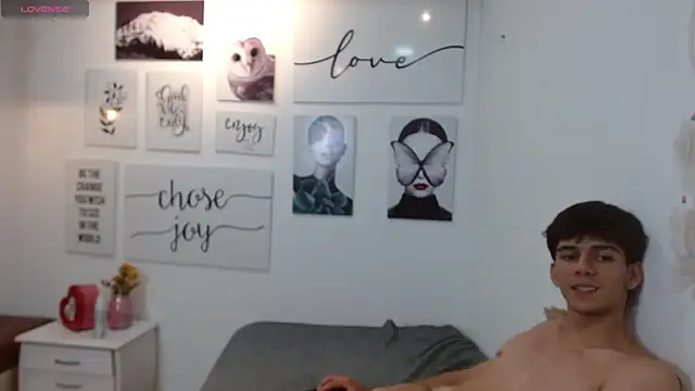 AmethystShadow17 webcam