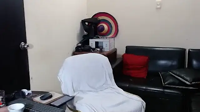 Sashaferrari2000 webcam