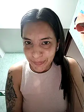 bonny_klote (G young) - Show pussy+control lush X3 minutes 🤫😈