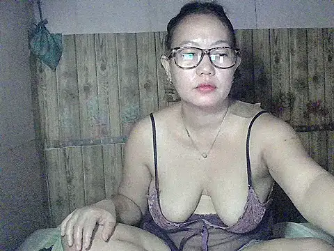 Pinay_BigTits69