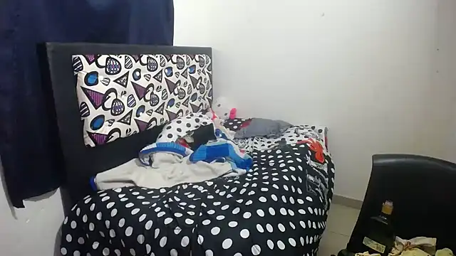 shopyymessyy webcam