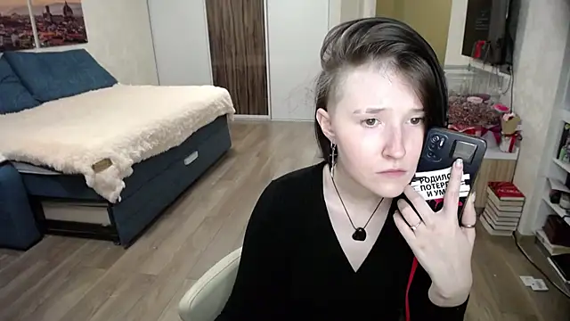 Kira_Bakker webcam