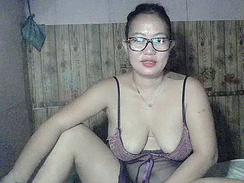 Pinay_BigTits69