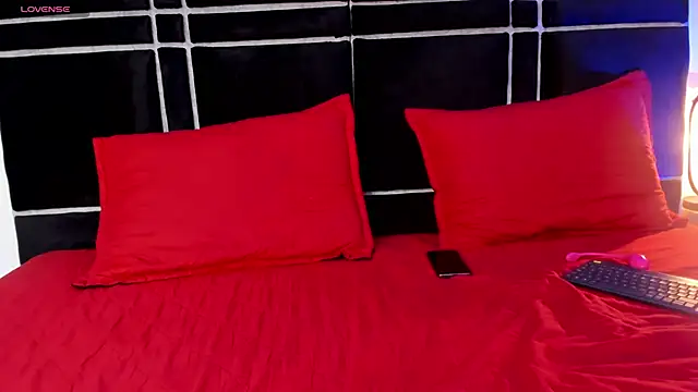 sasha_roldann webcam