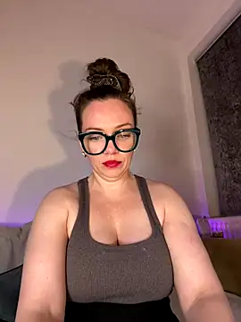 FemDom_RubyKnightXXO webcam