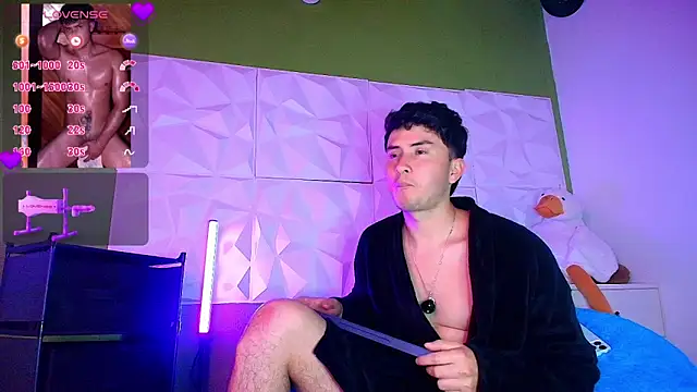 santyago_taylor webcam