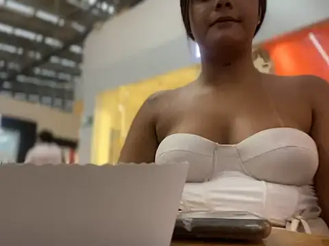 Kaily_Sweet16 webcam