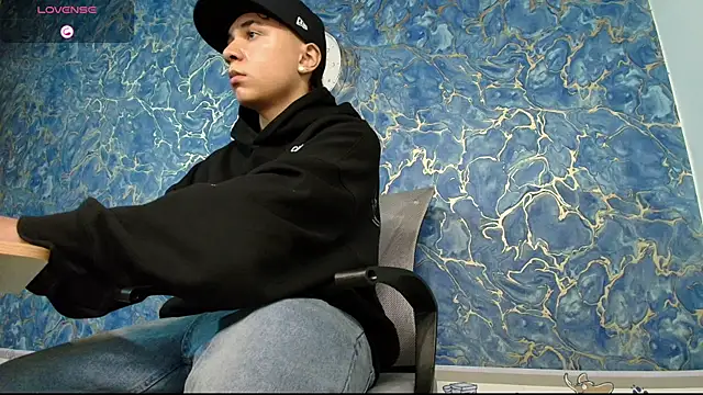Rhaegal_hot webcam