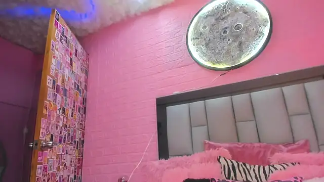 Nicole_Rosales webcam