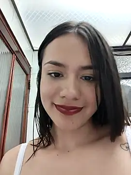 CHARLOTTE__05 webcam