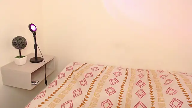 michaela_cox webcam