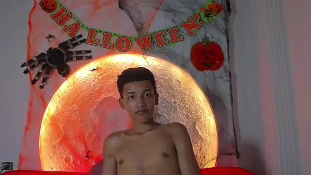 _Noah19 webcam