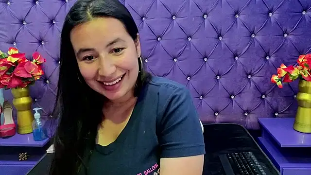 NaomyPrinces webcam