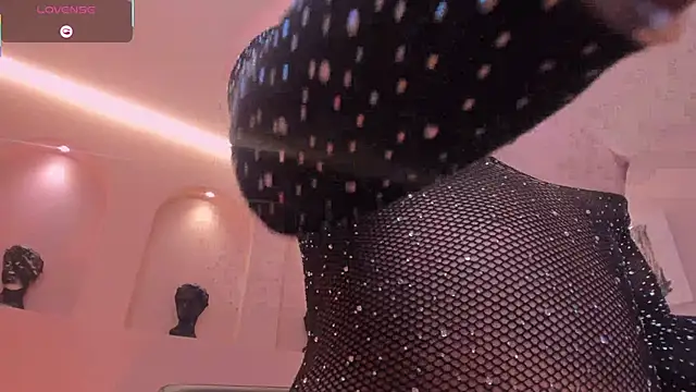 IsabellaMoreau webcam