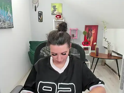 BettyJamess webcam
