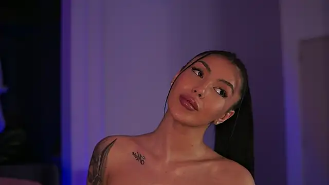 AishaaDevoe webcam