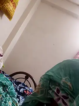 Hotty-Moni webcam