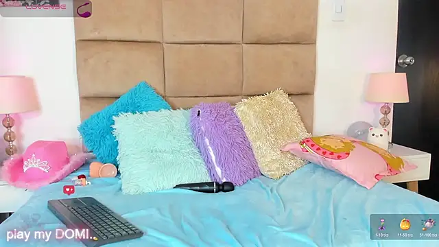 ashleycurvyy webcam