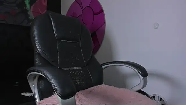 ISAAC_CRYSTON webcam
