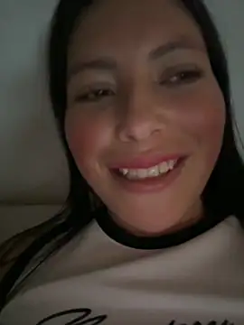 Mia_salinass webcam