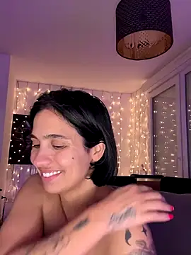 LaPetiteKim webcam