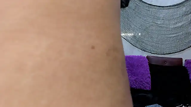 AtheneaBrownn webcam