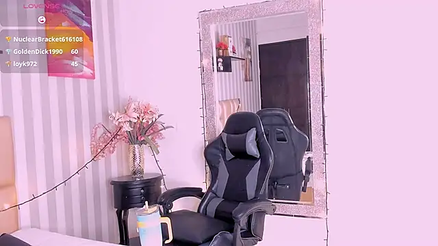 DarkHoneyy webcam