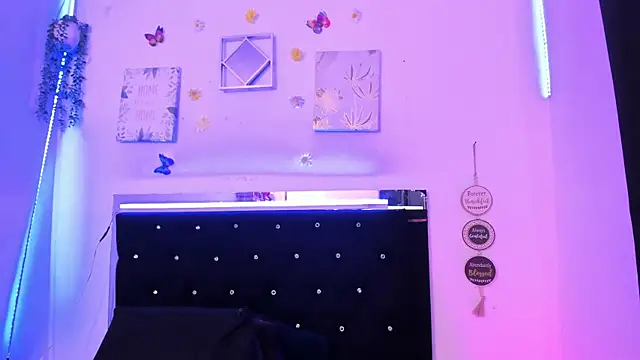 AkariRosetti webcam