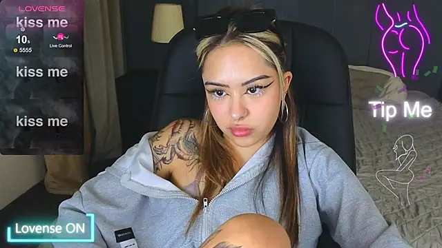baby__kim webcam