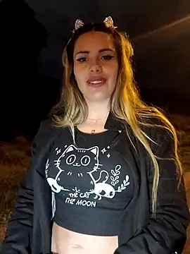 misscata1106 (F young) - Show titis public 🔥😈