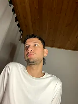 Michaell_Spinelly webcam